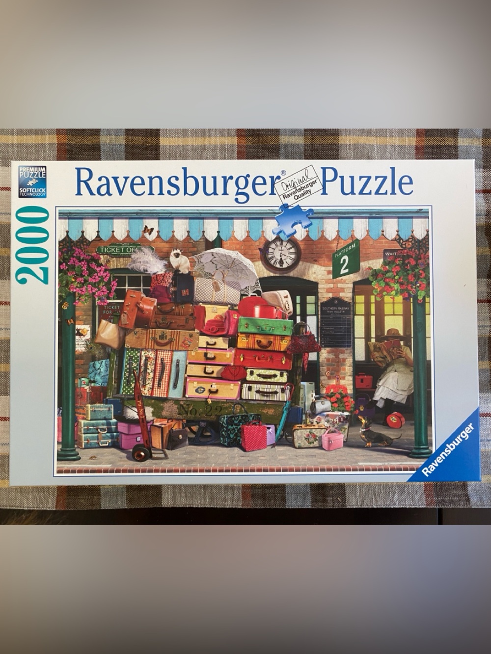 Ravensburger 2000-Piece Puzzle – Traveling Light